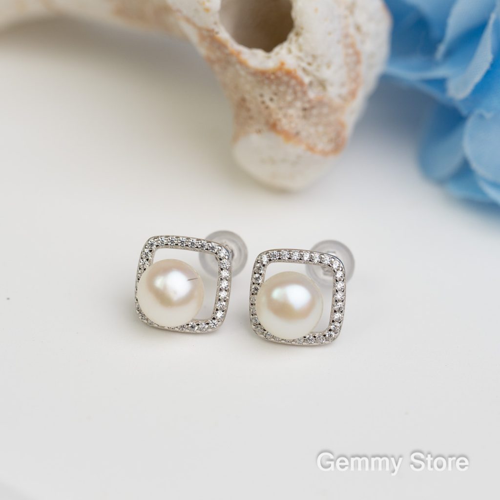 Bông tai bạc ngọc trai trắng viền đá | Gemmy Store