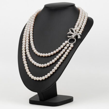 Three-layer pearl necklace with bow clasp T24222