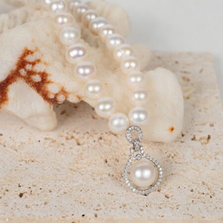 Pearl necklace with silver pendant and stone border NP1012