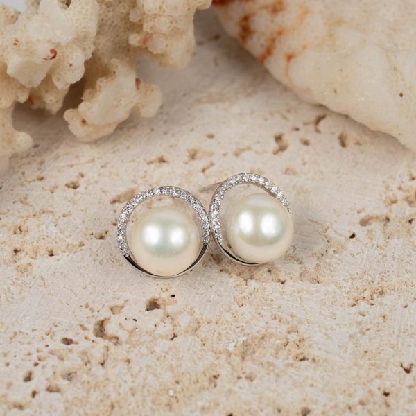 White pearl bud earrings with silver border SE1026