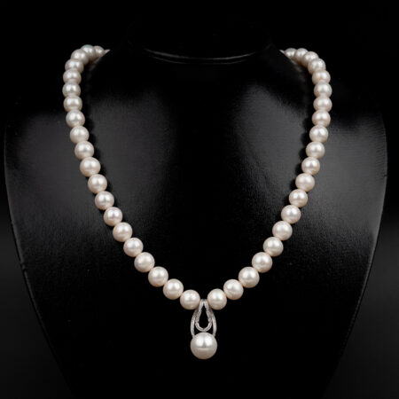 Vòng Cổ Ngọc Trai Trắng Có Mặt NP1047