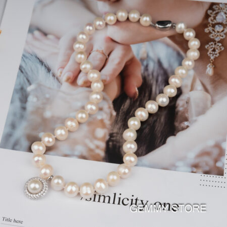 Vòng Cổ Ngọc Trai Trắng Có Mặt Ngọc Trai Viền Đá NP1040