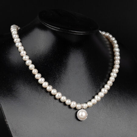 Beautiful White Pearl Necklace With Pendant NP1044
