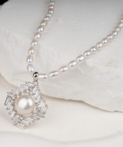 Vòng Ngọc Trai Giọt Nước Trắng Mặt Bạc Vuông NP1045