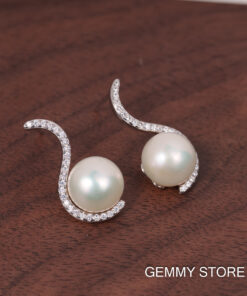 Bông Tai Ngọc Trai Trắng Viền Đá Uốn 10-11.5 ly SE1052