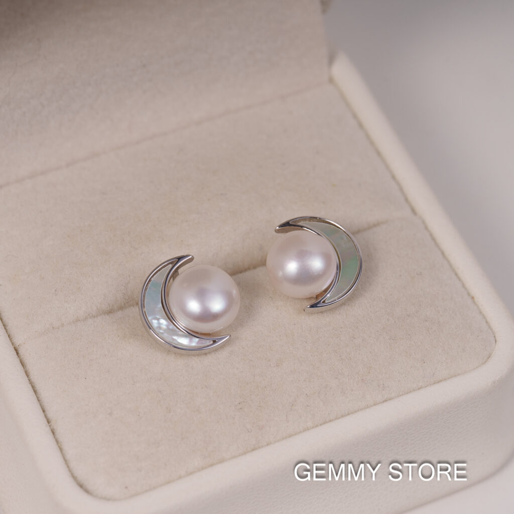 Moon Pearl Earrings 7-7.5mm SE1044 - Image 4