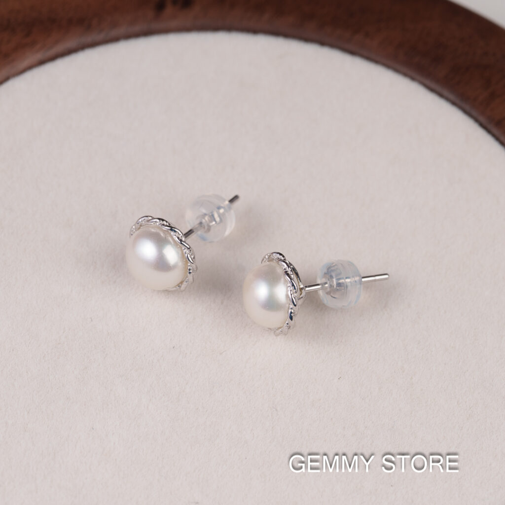 White Pearl Stud Earrings with Silver Border 7-7.5mm SE1039 - Image 2