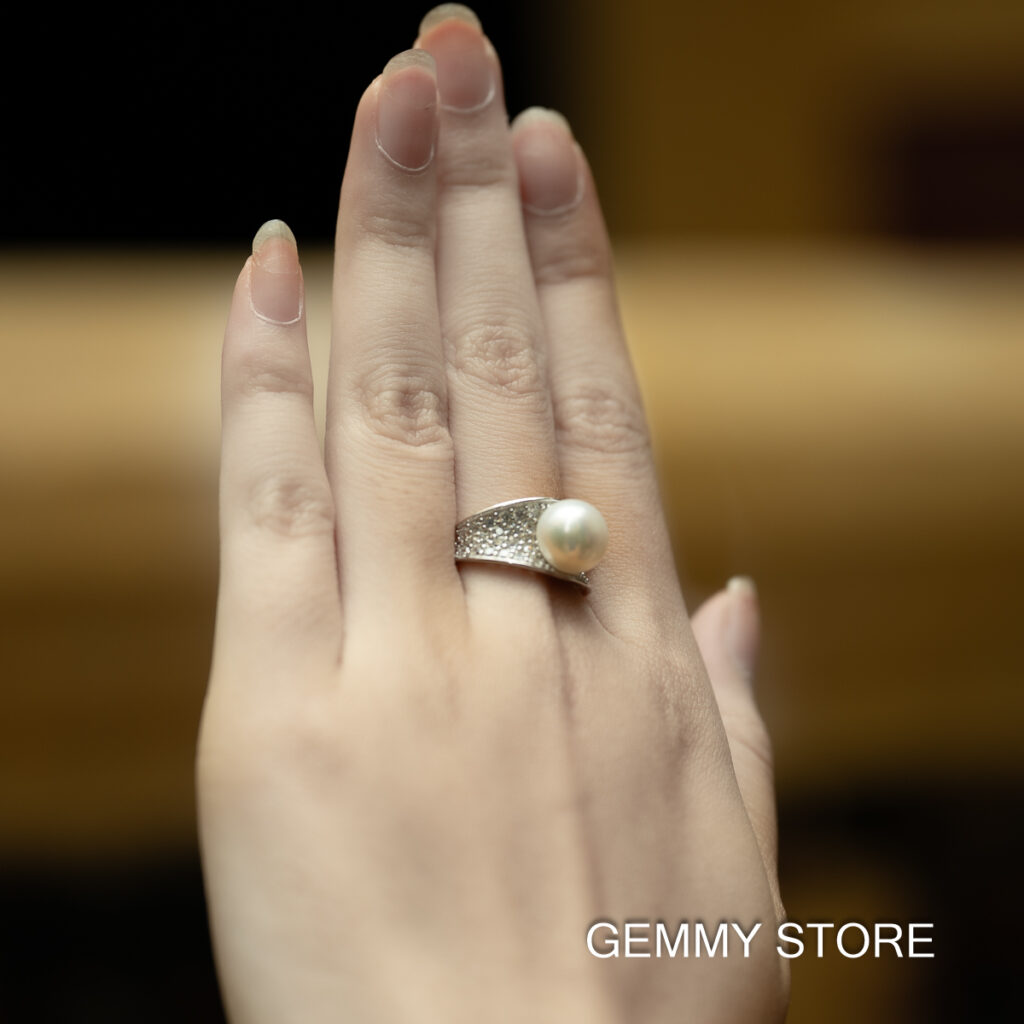 S925 White Pearl Ring with Sparkling Stone 10mm SR1002 - Image 3