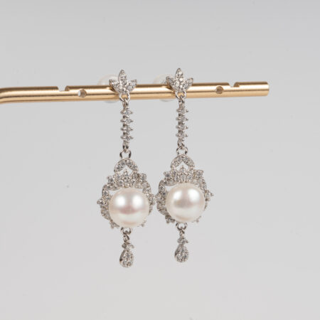 Silver Pearl Earrings with Outstanding Teardrop Stones DE1025