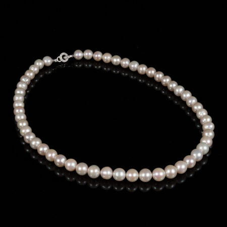 Beautiful White 9mm Pearl Necklace NE1067