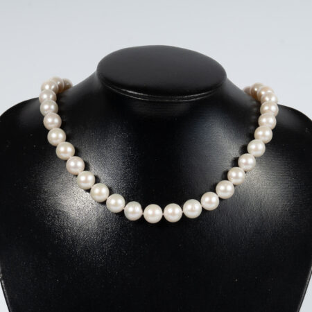 White Pearl Necklace NE1057
