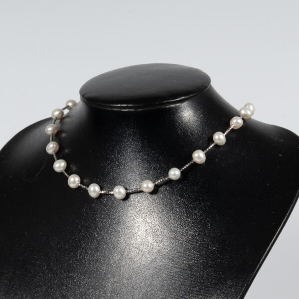 Vòng Ngọc Trai Bạc Cách Hạt NE1074