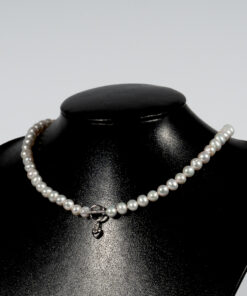 Vòng Ngọc Trai Trắng 7mm Khóa Cài Tim NE1073