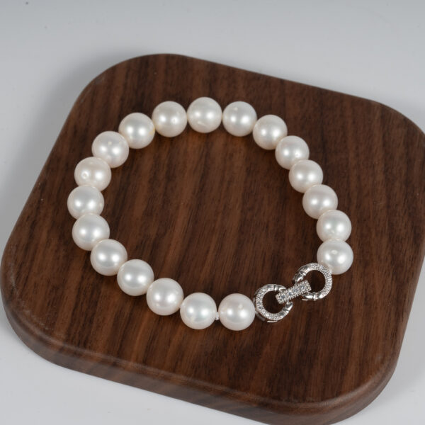Vòng Tay Ngọc Trai Khóa Kiểu BC1048