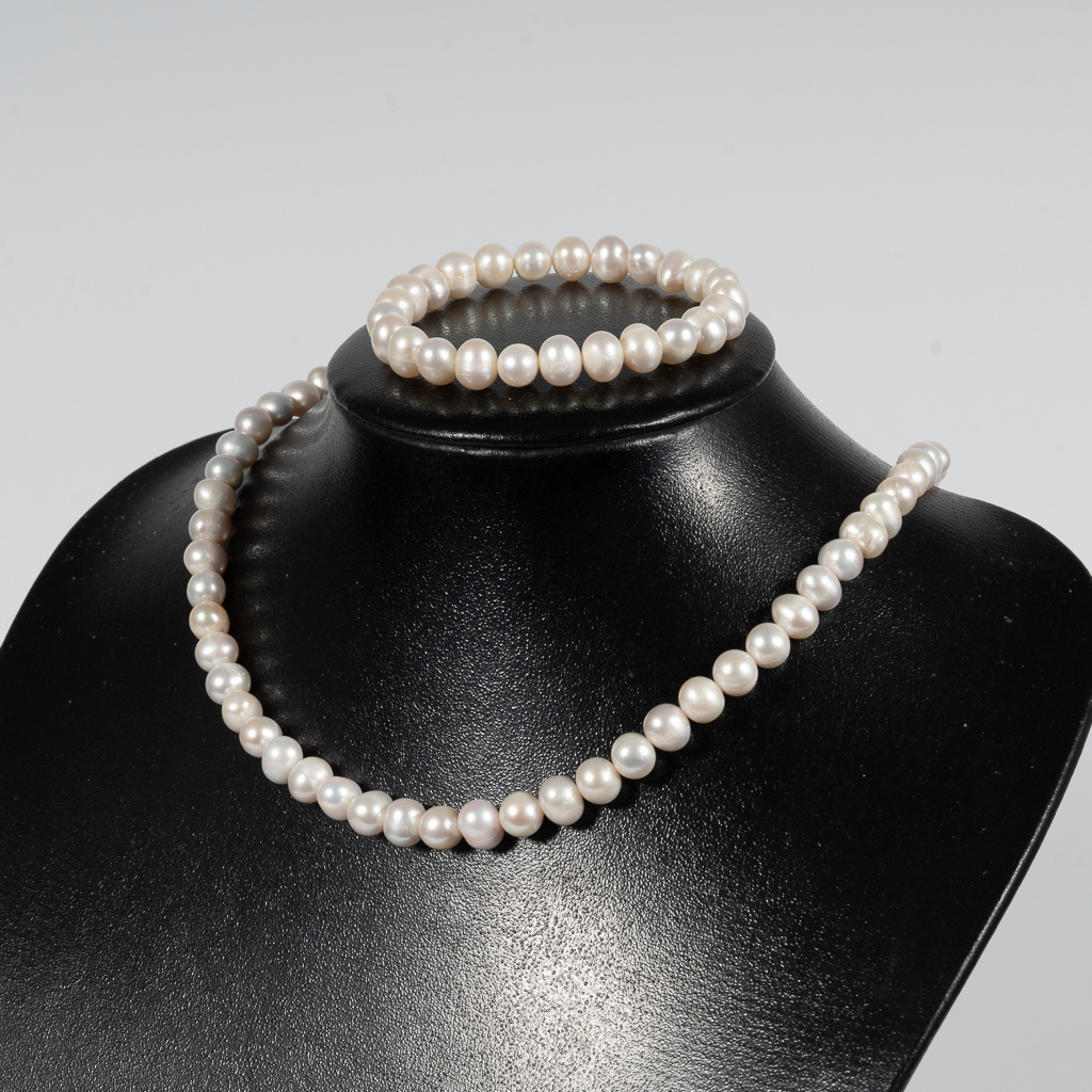 Pearl Jewelry Set Including Necklace And Bracelet NE1077BE