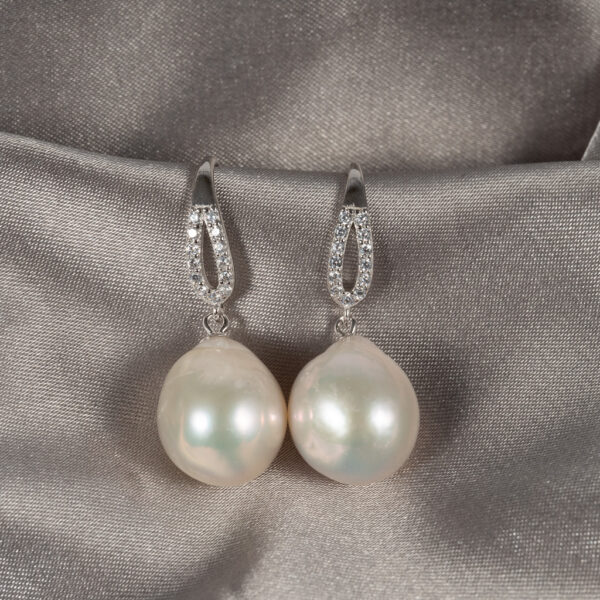 Baroque Pearl Hook Drop Earrings HE1016