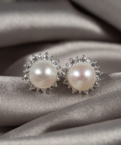 Bông Tai Ngọc Trai Nụ Viền Đá SE1068