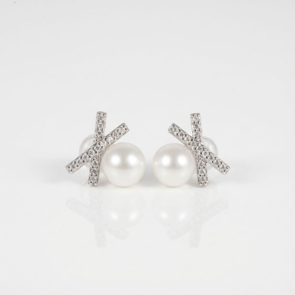 White Pearl Earrings with Stone Border X SE1079