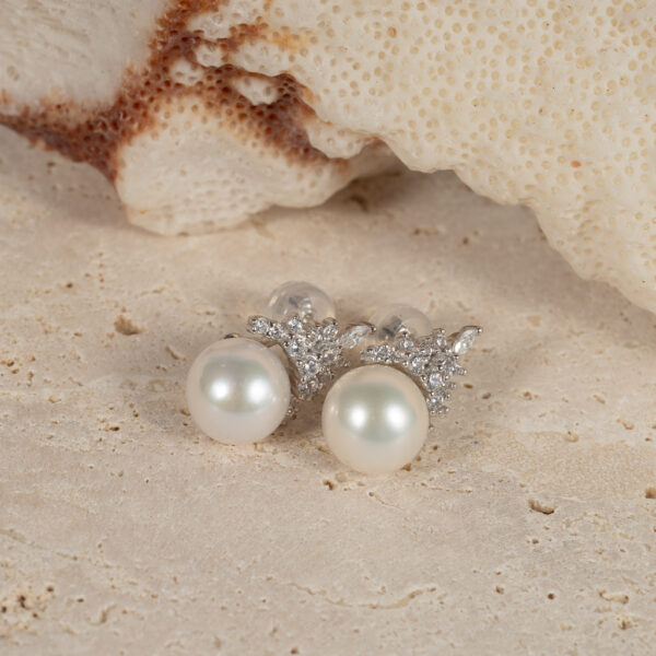 Round White Pearl Earrings with Outstanding Stones SE1076