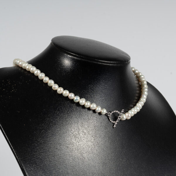 Vòng Ngọc Trai Khóa Kiểu Vintage NE1075