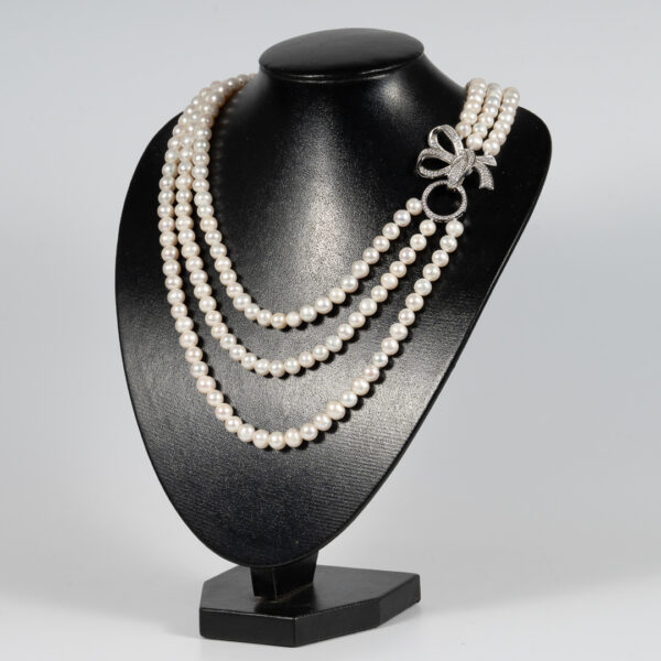 Vòng Ngọc Trai 3 Tầng Khóa Kiểu NP1076