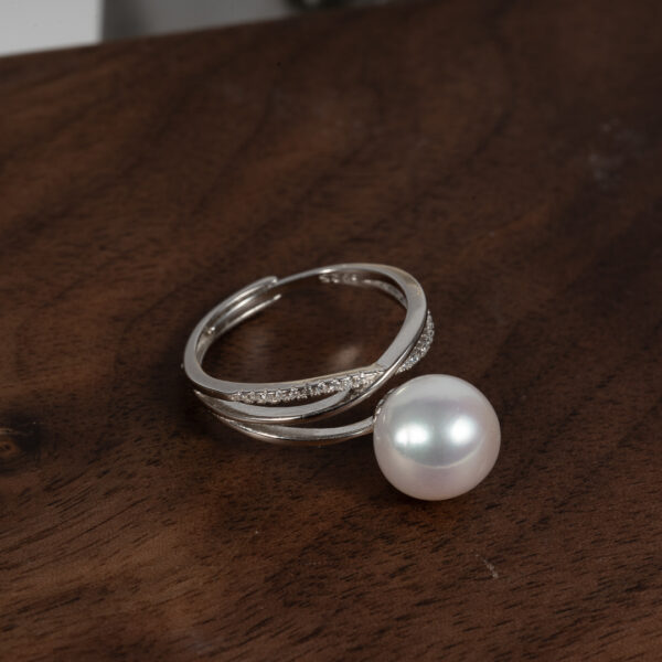 White Pearl Ring with S925 Sterling Silver Setting SR1031
