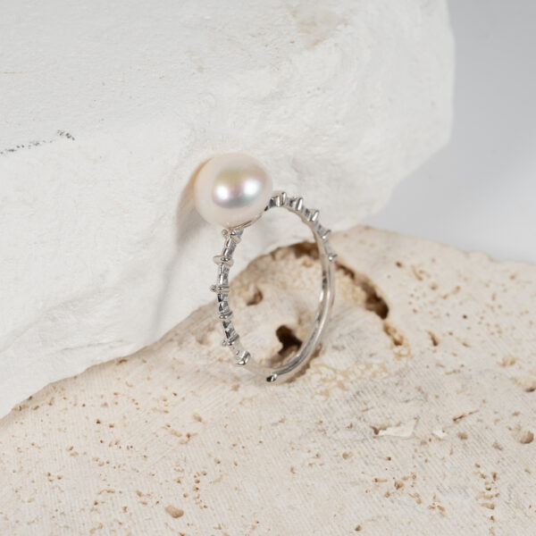 White Pearl Ring with S925 Sterling Silver SR1036