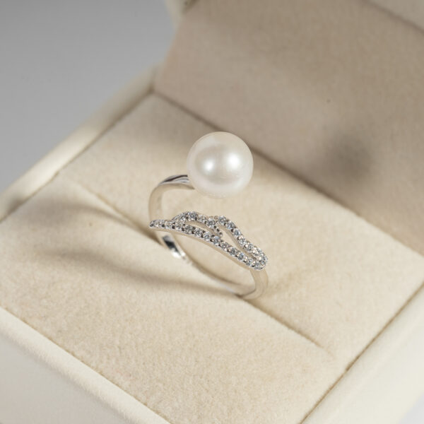 White Pearl Ring with S925 Sterling Silver Setting SR1039