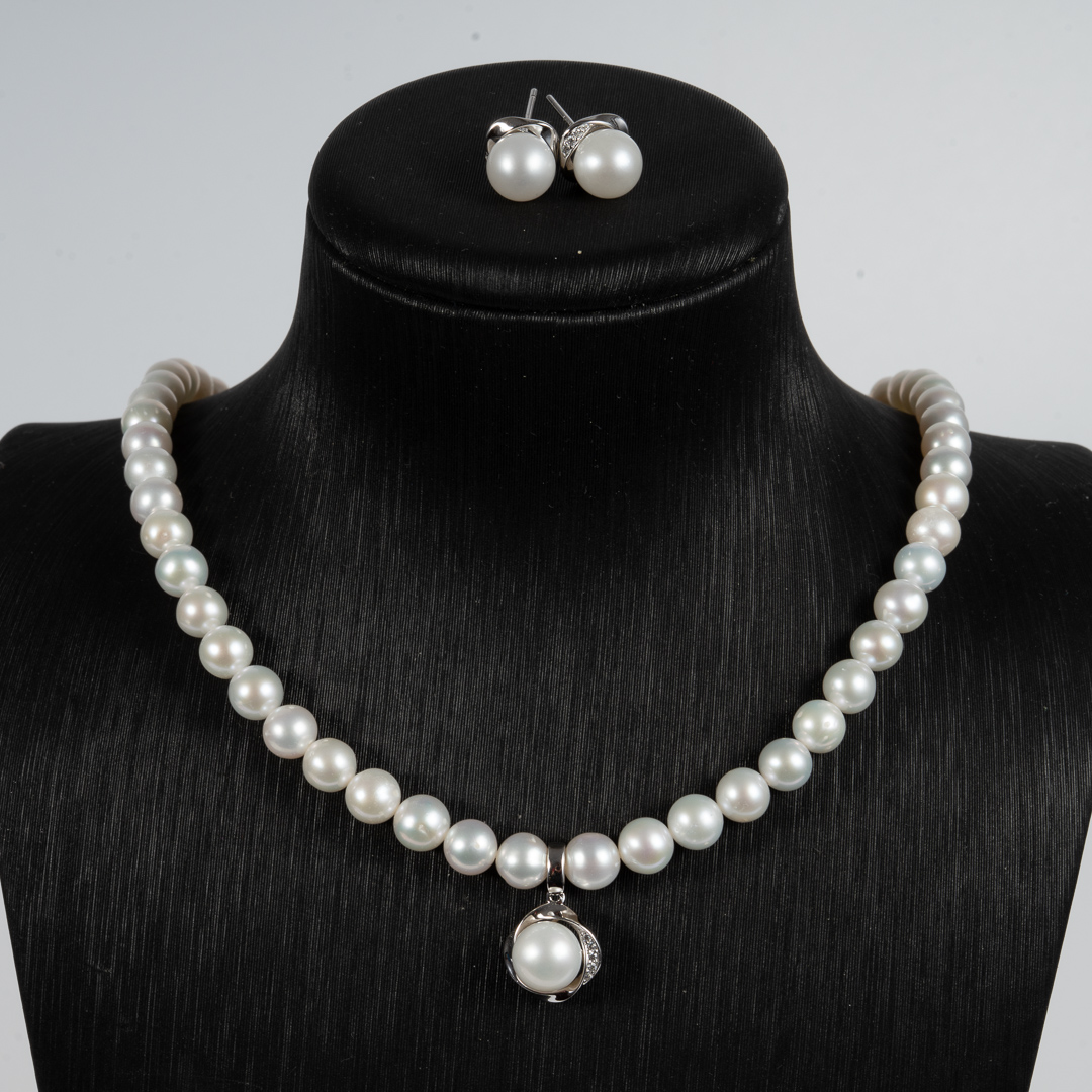 Bộ Trang Sức Ngọc Trai Vòng Cổ Có Mặt Và Bông Tai SET1013