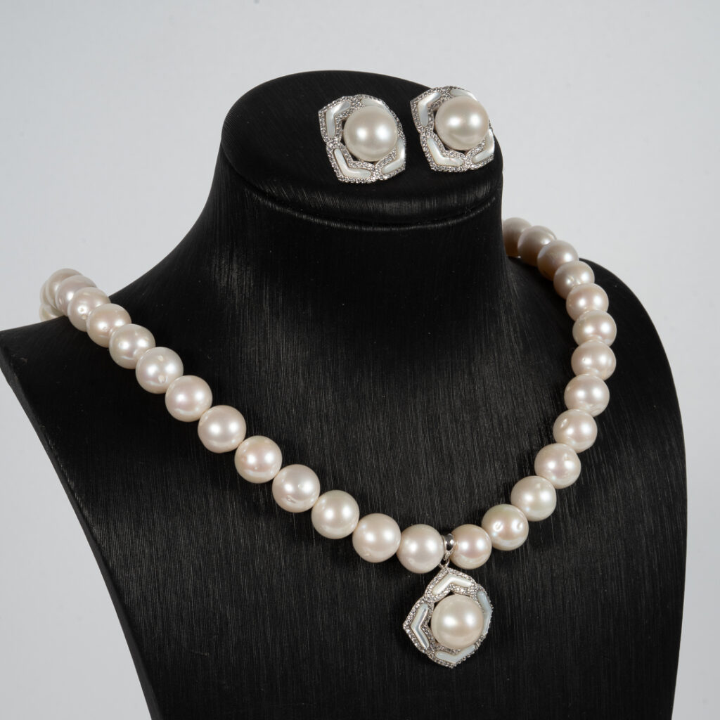 Bộ Trang Sức Ngọc Trai Vòng Cổ Có Mặt Và Bông Tai SET1014