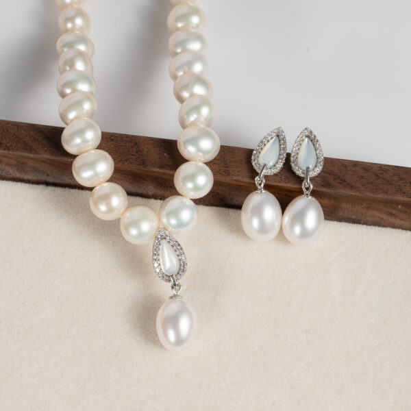 Bộ Trang Sức Ngọc Trai Vòng Cổ Có Mặt Và Bông Tai SET1016