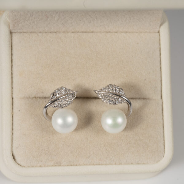 Bông Tai Ngọc Trai Chiếc Lá SE1090