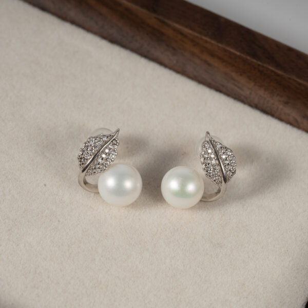 Bông Tai Ngọc Trai Chiếc Lá SE1090