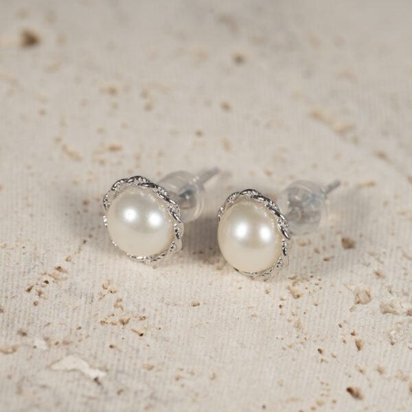 Bông Tai Ngọc Trai Viền Bạc DE1042