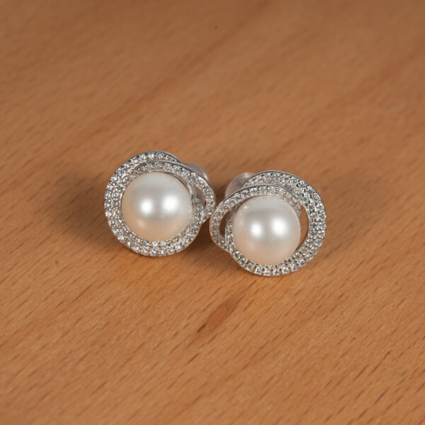 Bông Tai Ngọc Trai Viền Đá Lấp Lánh DE1038