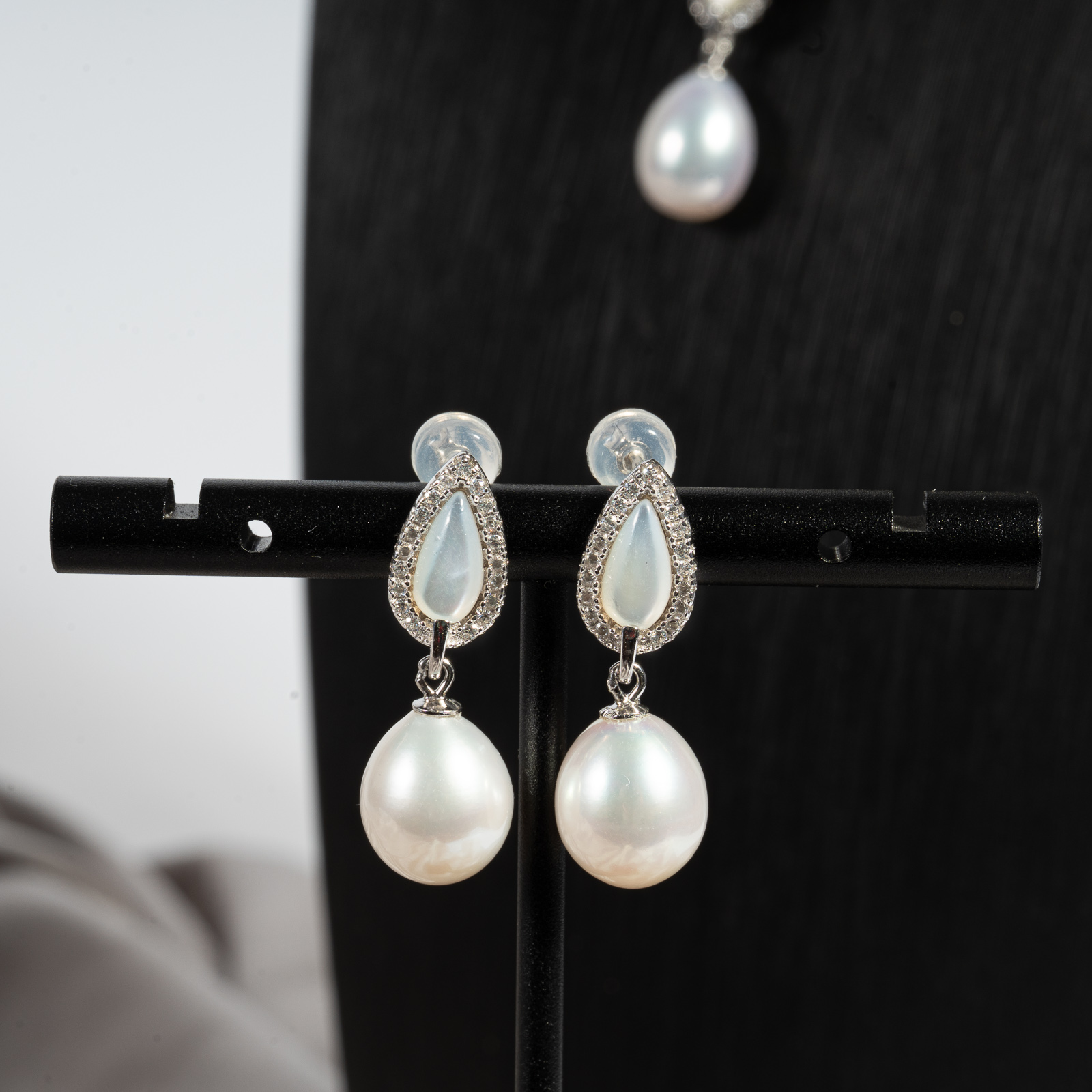 Bộ Trang Sức Ngọc Trai Vòng Cổ Có Mặt Và Bông Tai SET1019