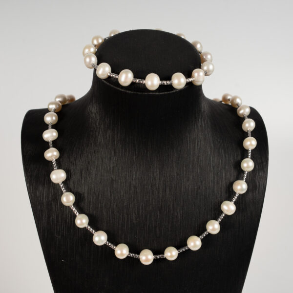 Bộ Trang Sức Ngọc Trai Vòng Cổ Và Vòng Tay Bạc Cách Hạt SET1021