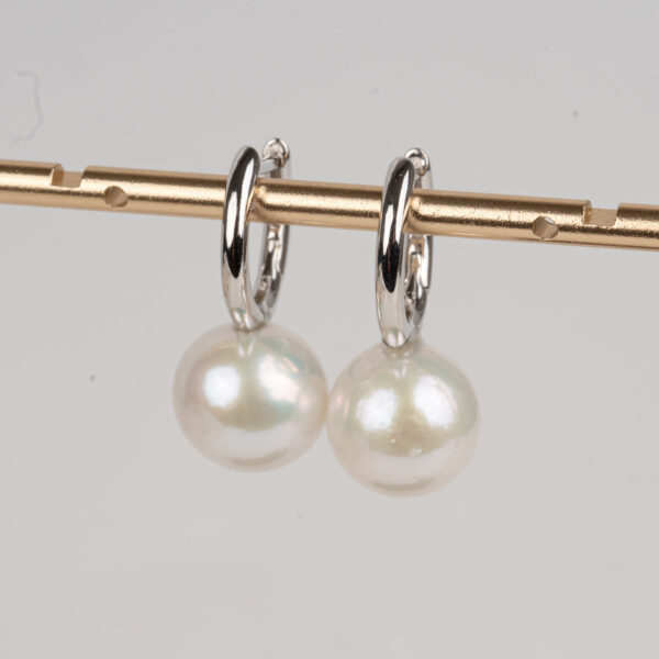 Khuyên Ngọc Trai Tròn Thanh Lịch DE1046