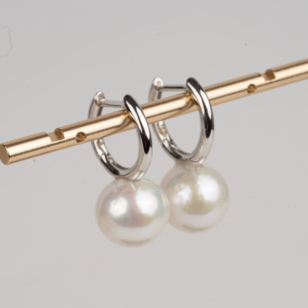 Khuyên Ngọc Trai Tròn Thanh Lịch DE1046