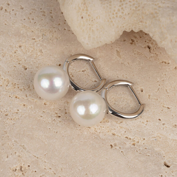 Khuyên Ngọc Trai Tròn Thanh Lịch DE1046