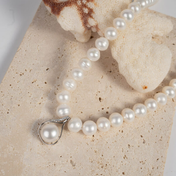 Vòng Ngọc Trai Kết Hợp Mặt Bạc NP1084