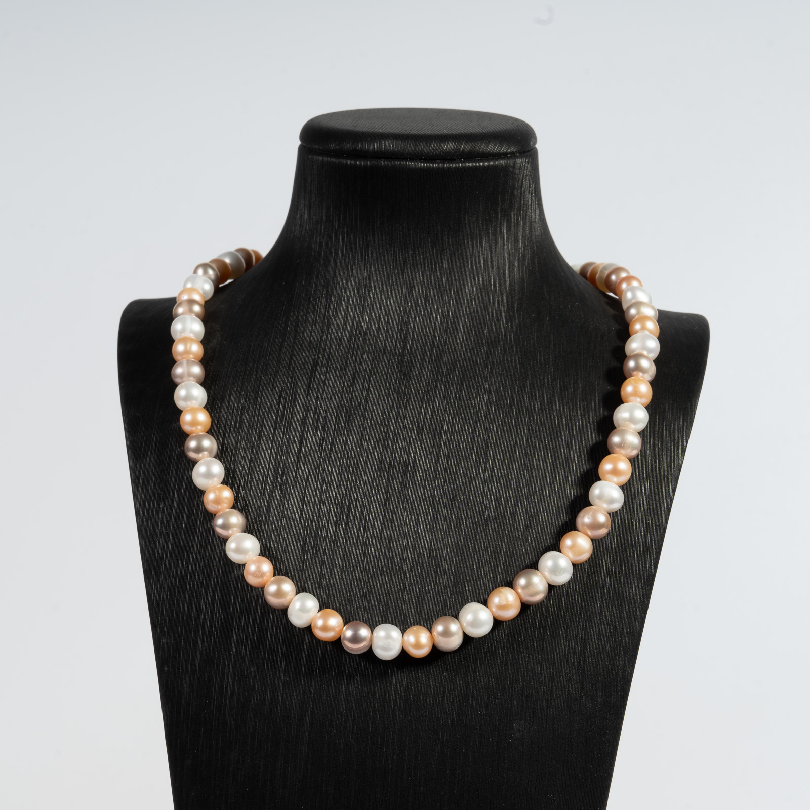 Vòng Ngọc Trai Pha mầu NE10711