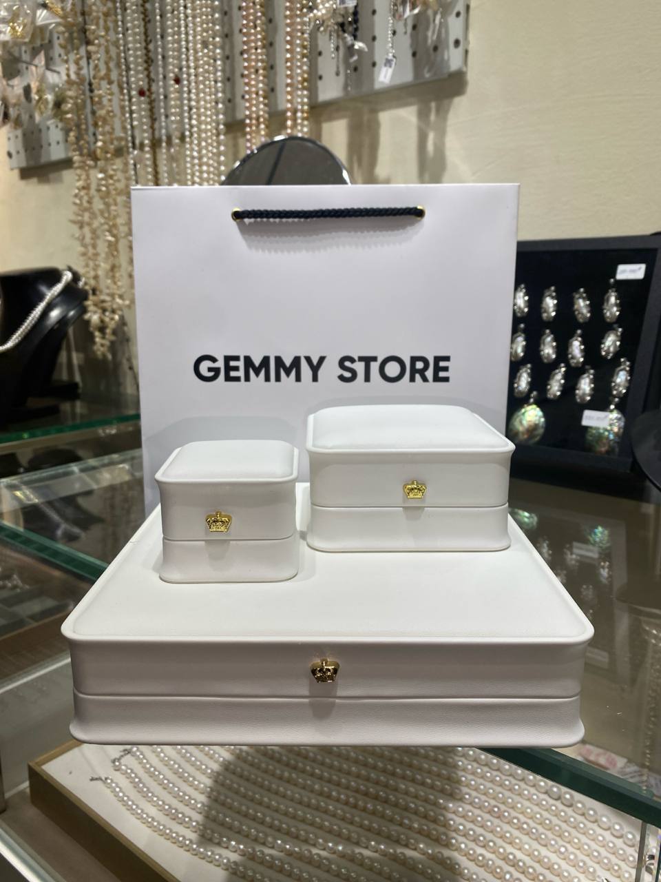 Gift packaging