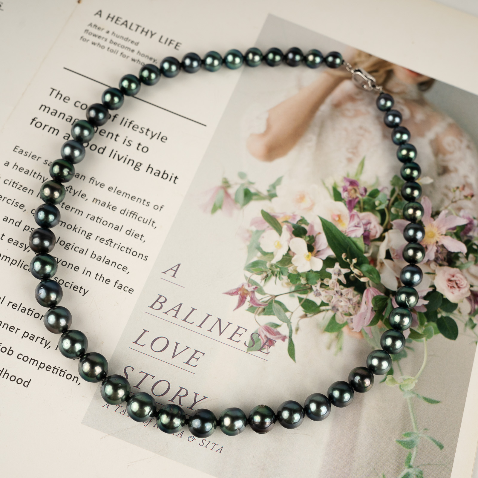 Black-Green Tahitian Pearl Necklace NE1173 Convert to PDF - Image 2